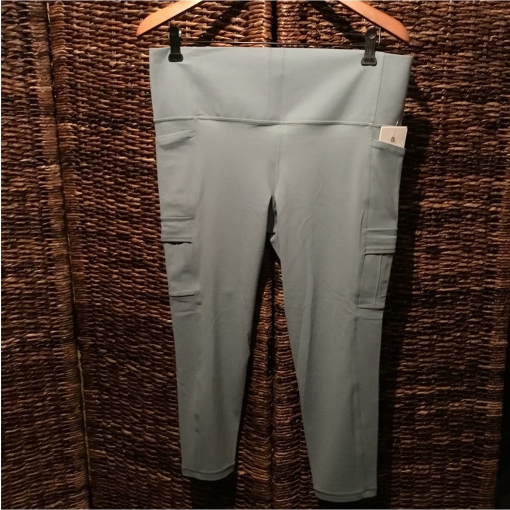 ATHLETA - Picture 7 of 14